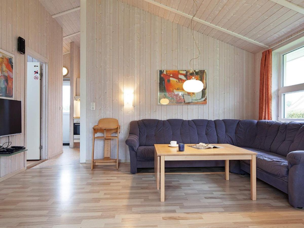 Three-Bedroom Holiday Home In Groemitz 11 Экстерьер фото