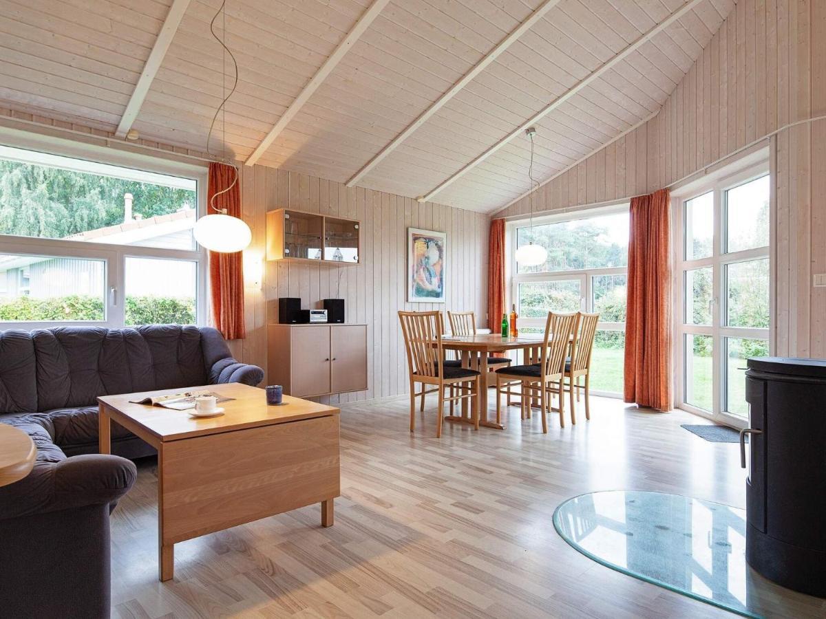 Three-Bedroom Holiday Home In Groemitz 11 Экстерьер фото